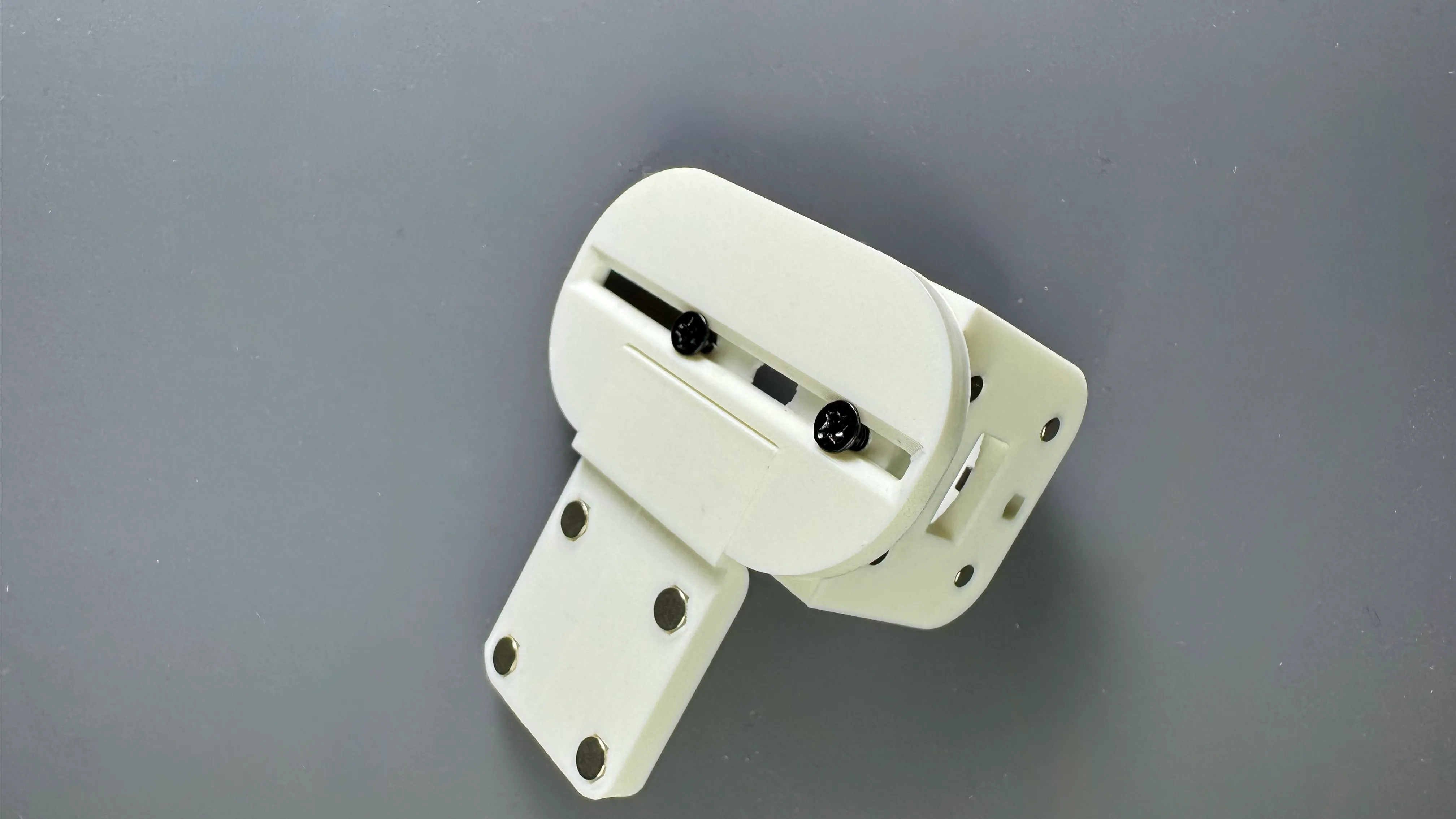 ブラケット・ケース